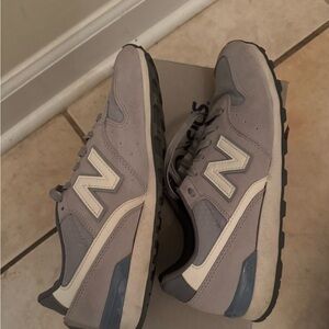 New Balance Women’s Gray Sneakers